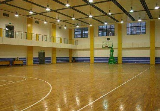 悬浮拼装地板厂分析为什么篮球场拼接地板这么受大家的欢迎呢?